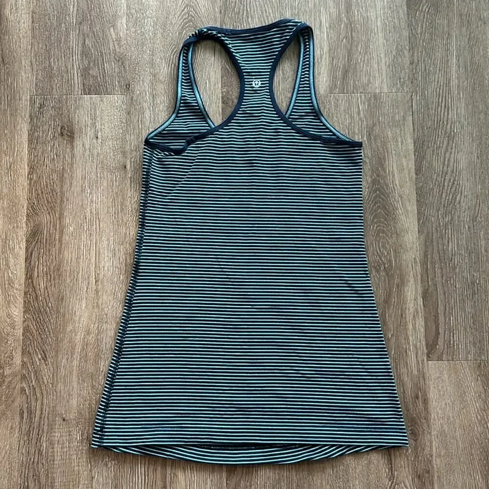 Lululemon Cool Racerback Tank Hyper Stripe Blue Moon‎ Inkwell Size 6